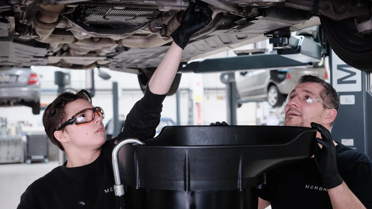 Stage d&rsquo;orientamento nella formazione tecnica di base del settore automobilistico