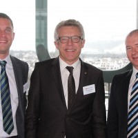 Da sinistra: Andreas e Peter Baschnagel (Baschnagel AG) e Manfred Wellauer (Vicepresidente UPSA)